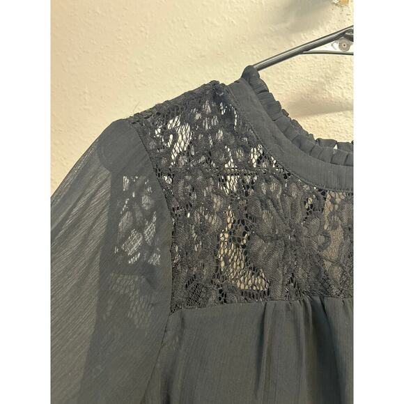 Torrid size 2 Black Lace Tiered Overlay Sheer Sleeve Women's Plus Size Top 2X - Picture 4 of 11